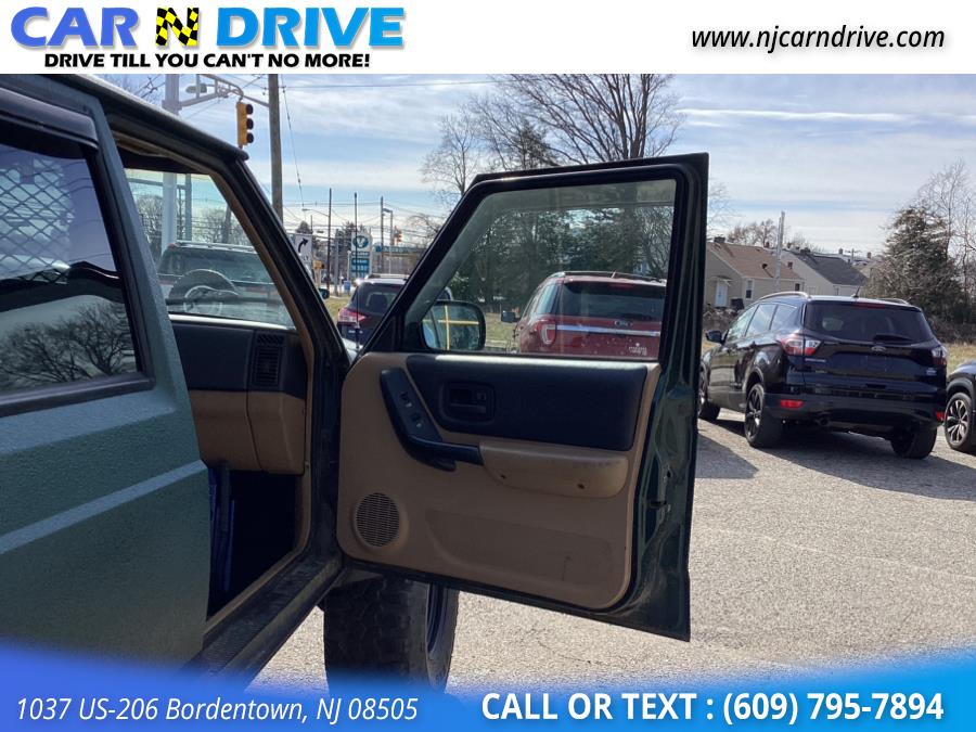 1999 Jeep Cherokee Sport 4-Door 4WD, available for sale in Bordentown, New Jersey | Car N Drive. Bordentown, New Jersey 1999 Jeep Cherokee Sport 4-Door 4WD, available for sale in Bordentown, New Jersey | Car N Drive. Bordentown, New Jersey