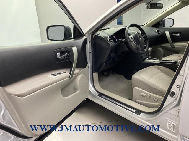 2011 Nissan Rogue AWD 4dr SV, available for sale in Naugatuck, Connecticut | J&M Automotive Sls&Svc LLC. Naugatuck, Connecticut 2011 Nissan Rogue AWD 4dr SV, available for sale in Naugatuck, Connecticut | J&M Automotive Sls&Svc LLC. Naugatuck, Connecticut