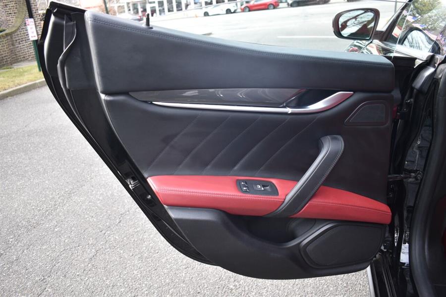 2019 Maserati Ghibli SQ4 AWD 4dr Sedan, available for sale in Great Neck, New York | Camy Cars. Great Neck, New York 2019 Maserati Ghibli SQ4 AWD 4dr Sedan, available for sale in Great Neck, New York | Camy Cars. Great Neck, New York