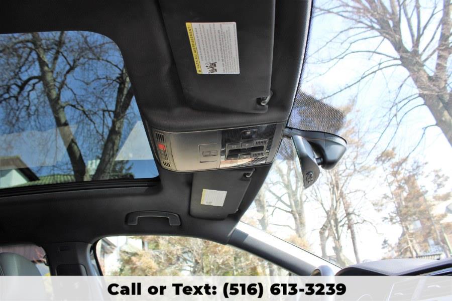 2020 Volkswagen Tiguan 2.0T SE 4MOTION, available for sale in Great Neck, New York | Great Neck Car Buyers & Sellers. Great Neck, New York 2020 Volkswagen Tiguan 2.0T SE 4MOTION, available for sale in Great Neck, New York | Great Neck Car Buyers & Sellers. Great Neck, New York