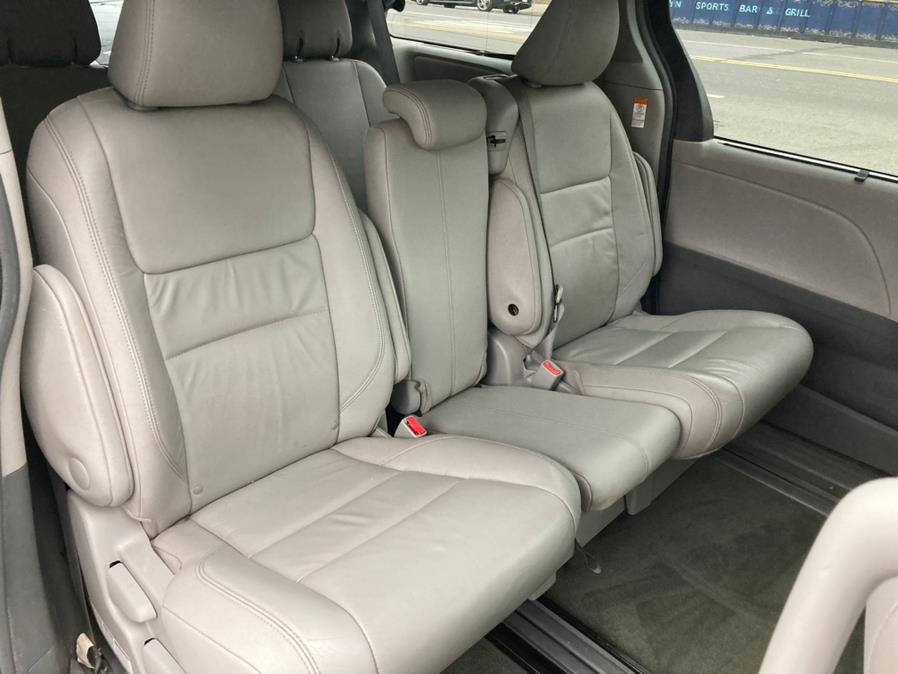 2015 Toyota Sienna 5dr 7-Pass Van XLE Premium FWD (Natl), available for sale in Brooklyn, New York | Carsbuck Inc.. Brooklyn, New York 2015 Toyota Sienna 5dr 7-Pass Van XLE Premium FWD (Natl), available for sale in Brooklyn, New York | Carsbuck Inc.. Brooklyn, New York