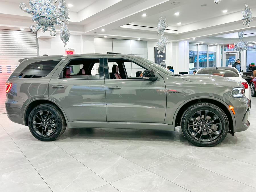 2022 Dodge Durango R/T Plus AWD, available for sale in Franklin Square, New York | Luxury Motor Club. Franklin Square, New York 2022 Dodge Durango R/T Plus AWD, available for sale in Franklin Square, New York | Luxury Motor Club. Franklin Square, New York