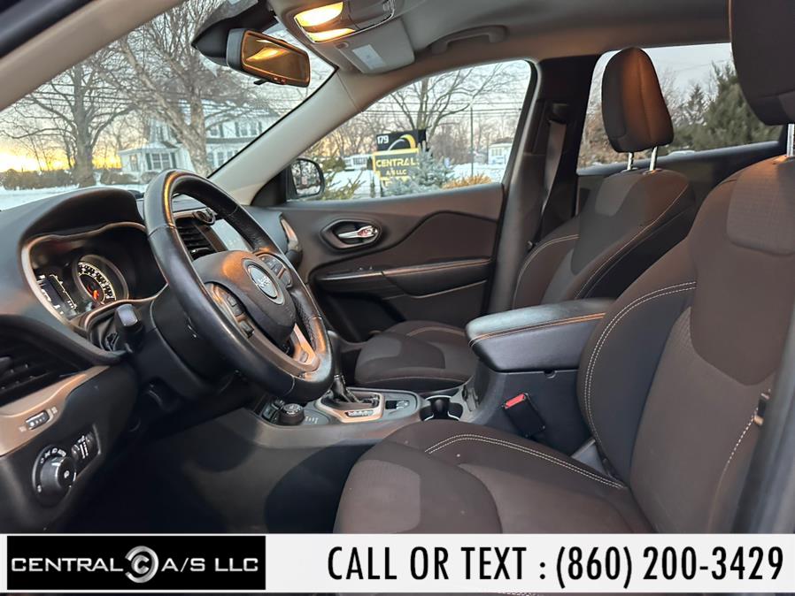 2015 Jeep Cherokee 4WD 4dr Latitude, available for sale in East Windsor, Connecticut | Central A/S LLC. East Windsor, Connecticut 2015 Jeep Cherokee 4WD 4dr Latitude, available for sale in East Windsor, Connecticut | Central A/S LLC. East Windsor, Connecticut