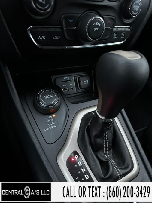 2015 Jeep Cherokee 4WD 4dr Latitude, available for sale in East Windsor, Connecticut | Central A/S LLC. East Windsor, Connecticut 2015 Jeep Cherokee 4WD 4dr Latitude, available for sale in East Windsor, Connecticut | Central A/S LLC. East Windsor, Connecticut