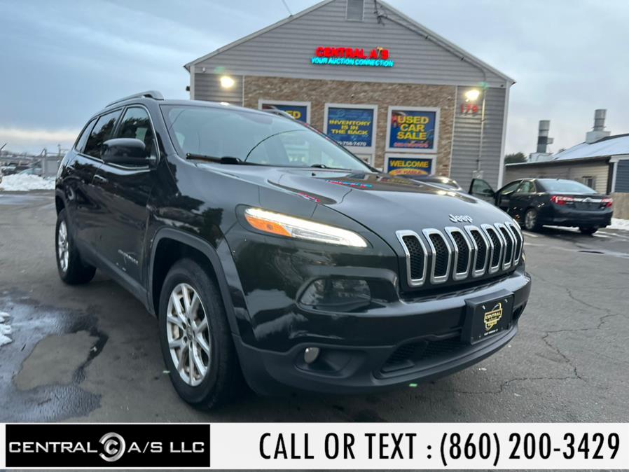 2015 Jeep Cherokee 4WD 4dr Latitude, available for sale in East Windsor, Connecticut | Central A/S LLC. East Windsor, Connecticut