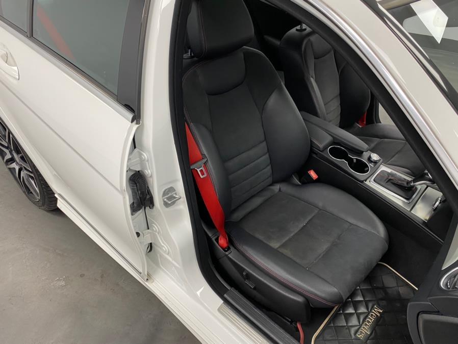 2014 Mercedes-Benz C-Class 4dr Sdn C300 Sport 4MATIC, available for sale in Elizabeth, New Jersey | M Auto Group. Elizabeth, New Jersey 2014 Mercedes-Benz C-Class 4dr Sdn C300 Sport 4MATIC, available for sale in Elizabeth, New Jersey | M Auto Group. Elizabeth, New Jersey