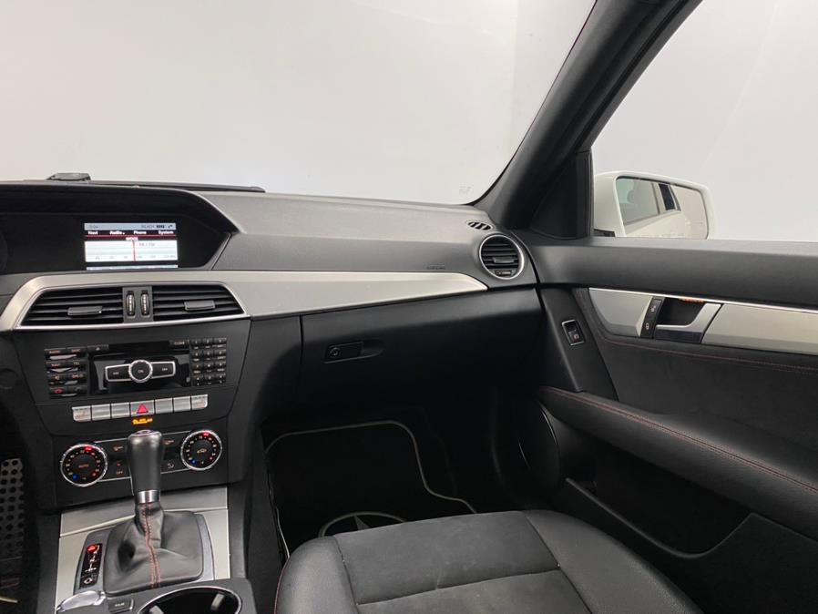 2014 Mercedes-Benz C-Class 4dr Sdn C300 Sport 4MATIC, available for sale in Elizabeth, New Jersey | M Auto Group. Elizabeth, New Jersey 2014 Mercedes-Benz C-Class 4dr Sdn C300 Sport 4MATIC, available for sale in Elizabeth, New Jersey | M Auto Group. Elizabeth, New Jersey