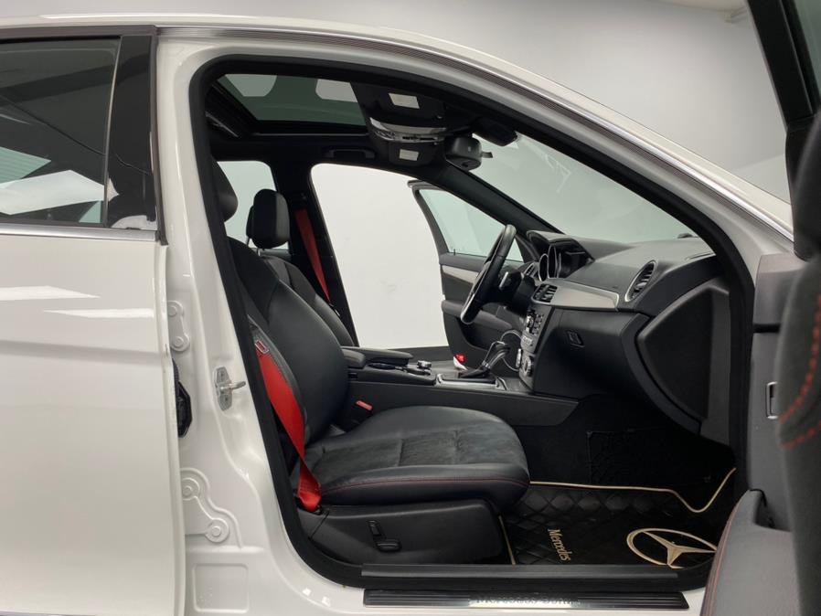 2014 Mercedes-Benz C-Class 4dr Sdn C300 Sport 4MATIC, available for sale in Elizabeth, New Jersey | M Auto Group. Elizabeth, New Jersey 2014 Mercedes-Benz C-Class 4dr Sdn C300 Sport 4MATIC, available for sale in Elizabeth, New Jersey | M Auto Group. Elizabeth, New Jersey