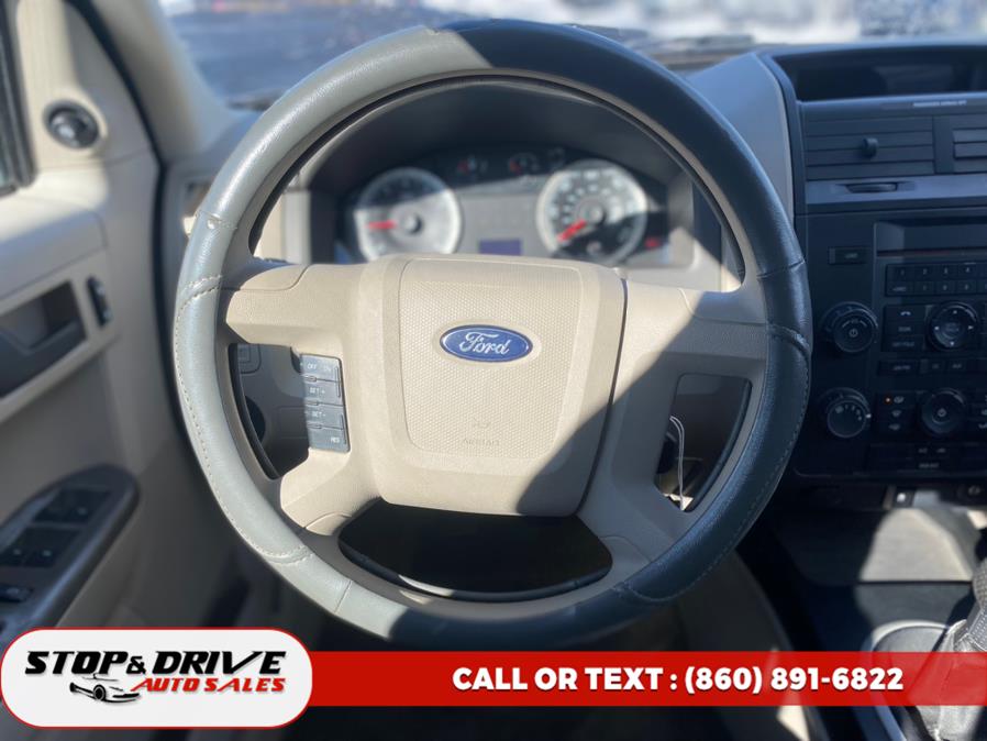 2009 Ford Escape FWD 4dr I4 Man XLS, available for sale in East Windsor, Connecticut | Stop & Drive Auto Sales. East Windsor, Connecticut 2009 Ford Escape FWD 4dr I4 Man XLS, available for sale in East Windsor, Connecticut | Stop & Drive Auto Sales. East Windsor, Connecticut