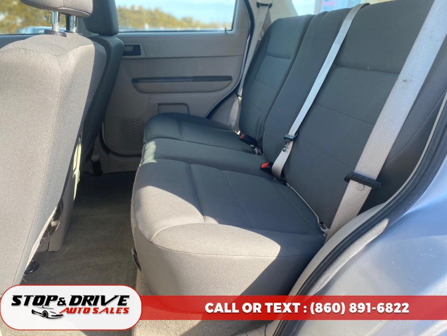2009 Ford Escape FWD 4dr I4 Man XLS, available for sale in East Windsor, Connecticut | Stop & Drive Auto Sales. East Windsor, Connecticut 2009 Ford Escape FWD 4dr I4 Man XLS, available for sale in East Windsor, Connecticut | Stop & Drive Auto Sales. East Windsor, Connecticut