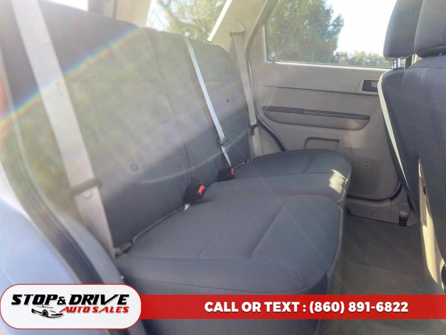 2009 Ford Escape FWD 4dr I4 Man XLS, available for sale in East Windsor, Connecticut | Stop & Drive Auto Sales. East Windsor, Connecticut 2009 Ford Escape FWD 4dr I4 Man XLS, available for sale in East Windsor, Connecticut | Stop & Drive Auto Sales. East Windsor, Connecticut