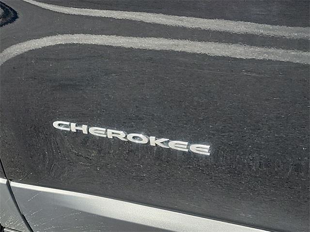 2019 Jeep Cherokee Latitude, available for sale in Avon, Connecticut | Sullivan Automotive Group. Avon, Connecticut 2019 Jeep Cherokee Latitude, available for sale in Avon, Connecticut | Sullivan Automotive Group. Avon, Connecticut