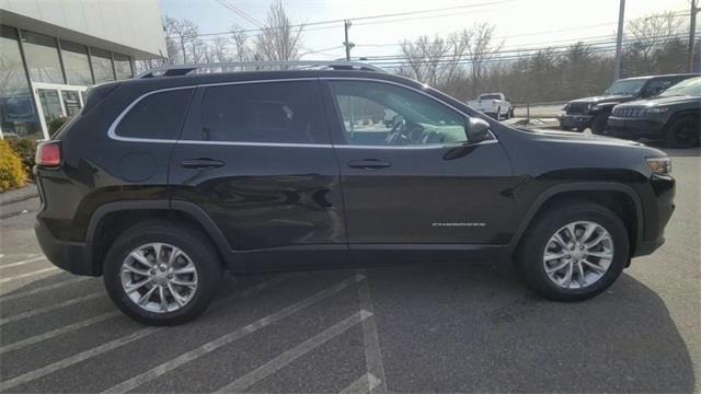 2019 Jeep Cherokee Latitude, available for sale in Avon, Connecticut | Sullivan Automotive Group. Avon, Connecticut 2019 Jeep Cherokee Latitude, available for sale in Avon, Connecticut | Sullivan Automotive Group. Avon, Connecticut