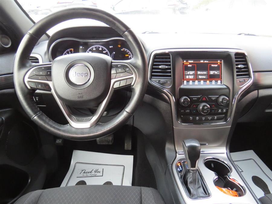 2020 Jeep Grand Cherokee Laredo E 4x4 4dr SUV, available for sale in Auburn, Maine | Lake City Exports Inc. Auburn, Maine 2020 Jeep Grand Cherokee Laredo E 4x4 4dr SUV, available for sale in Auburn, Maine | Lake City Exports Inc. Auburn, Maine