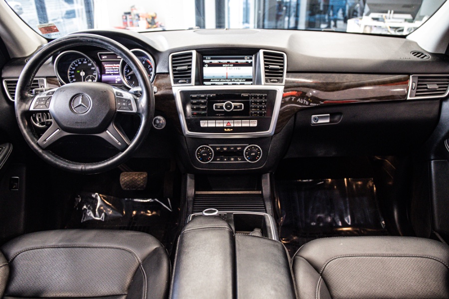 2015 Mercedes-Benz M-Class 4MATIC 4dr ML 350, available for sale in ELMONT, New York | 26 Motors Long Island. ELMONT, New York 2015 Mercedes-Benz M-Class 4MATIC 4dr ML 350, available for sale in ELMONT, New York | 26 Motors Long Island. ELMONT, New York