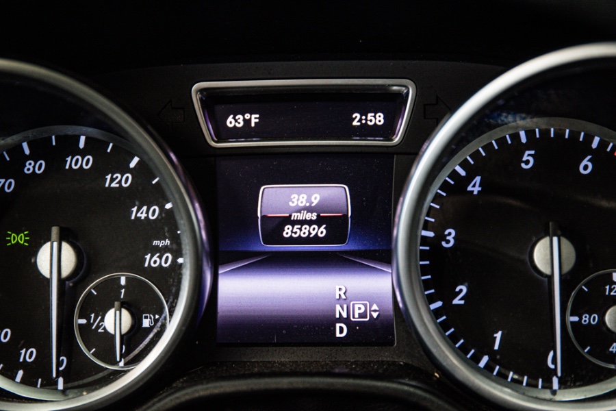2015 Mercedes-Benz M-Class 4MATIC 4dr ML 350, available for sale in ELMONT, New York | 26 Motors Long Island. ELMONT, New York 2015 Mercedes-Benz M-Class 4MATIC 4dr ML 350, available for sale in ELMONT, New York | 26 Motors Long Island. ELMONT, New York