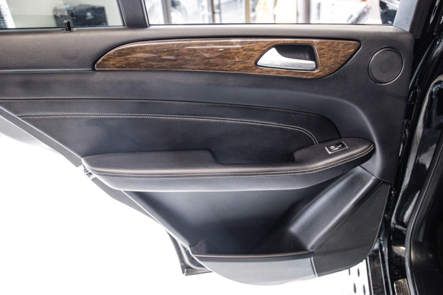2015 Mercedes-Benz M-Class 4MATIC 4dr ML 350, available for sale in ELMONT, New York | 26 Motors Long Island. ELMONT, New York 2015 Mercedes-Benz M-Class 4MATIC 4dr ML 350, available for sale in ELMONT, New York | 26 Motors Long Island. ELMONT, New York