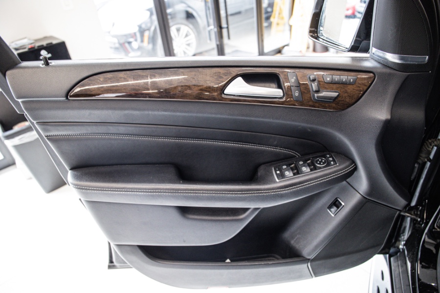 2015 Mercedes-Benz M-Class 4MATIC 4dr ML 350, available for sale in ELMONT, New York | 26 Motors Long Island. ELMONT, New York 2015 Mercedes-Benz M-Class 4MATIC 4dr ML 350, available for sale in ELMONT, New York | 26 Motors Long Island. ELMONT, New York