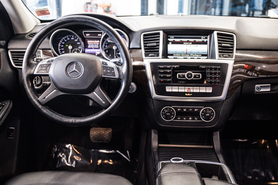 2015 Mercedes-Benz M-Class 4MATIC 4dr ML 350, available for sale in ELMONT, New York | 26 Motors Long Island. ELMONT, New York 2015 Mercedes-Benz M-Class 4MATIC 4dr ML 350, available for sale in ELMONT, New York | 26 Motors Long Island. ELMONT, New York