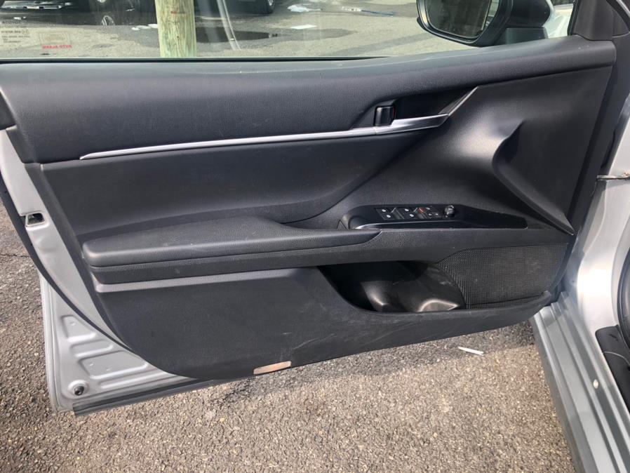 2018 Toyota Camry SE Auto (Natl), available for sale in Irvington, New Jersey | Elis Motors Corp. Irvington, New Jersey 2018 Toyota Camry SE Auto (Natl), available for sale in Irvington, New Jersey | Elis Motors Corp. Irvington, New Jersey
