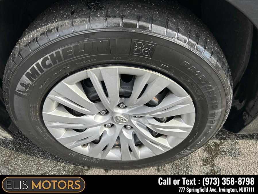 2012 Toyota Camry Hybrid 4dr Sdn LE (Natl), available for sale in Irvington, New Jersey | Elis Motors Corp. Irvington, New Jersey 2012 Toyota Camry Hybrid 4dr Sdn LE (Natl), available for sale in Irvington, New Jersey | Elis Motors Corp. Irvington, New Jersey