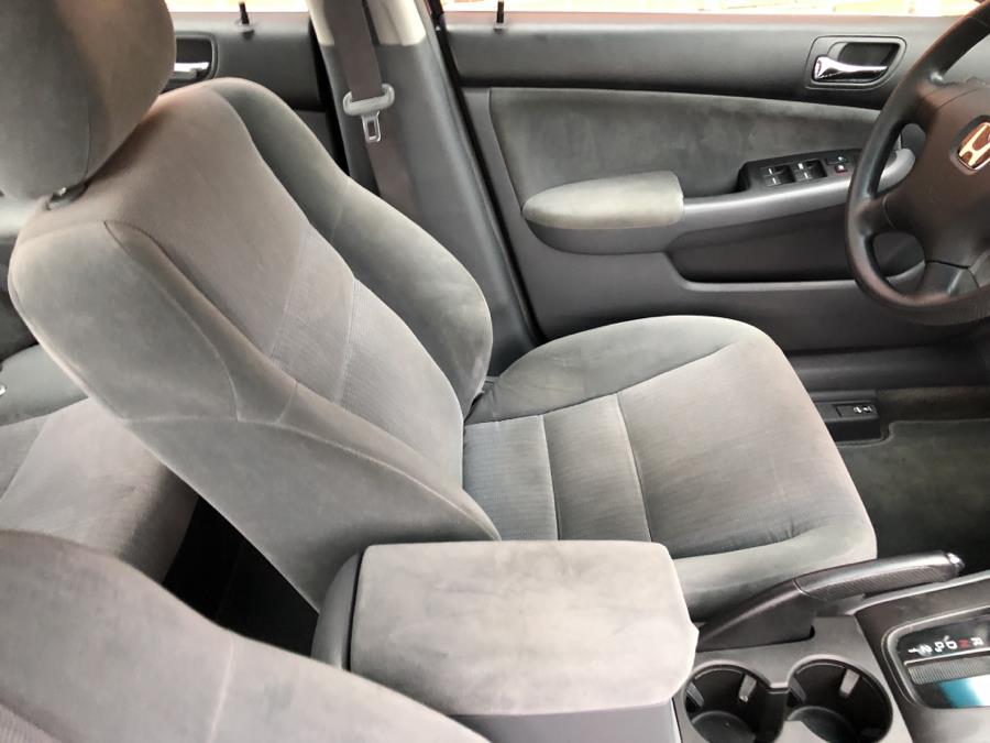 2005 Honda Accord Sdn LX AT, available for sale in Waterbury, Connecticut | National Auto Brokers, Inc.. Waterbury, Connecticut 2005 Honda Accord Sdn LX AT, available for sale in Waterbury, Connecticut | National Auto Brokers, Inc.. Waterbury, Connecticut