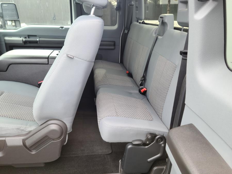 2011 Ford Super Duty F-350 SRW 4WD SuperCab 142" XLT, available for sale in Milford, Connecticut | Chip's Auto Sales Inc. Milford, Connecticut 2011 Ford Super Duty F-350 SRW 4WD SuperCab 142" XLT, available for sale in Milford, Connecticut | Chip's Auto Sales Inc. Milford, Connecticut