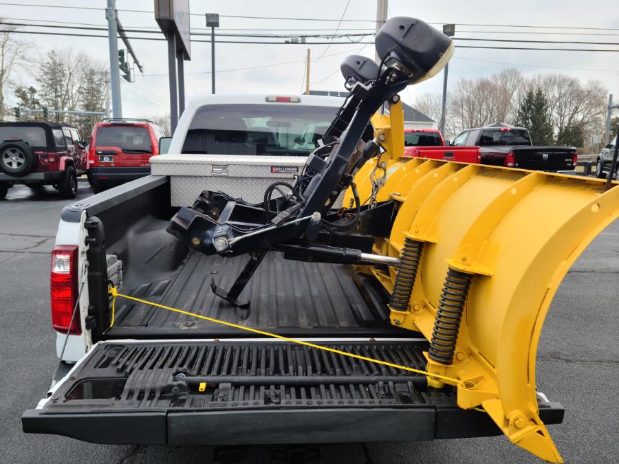 2011 Ford Super Duty F-350 SRW 4WD SuperCab 142" XLT, available for sale in Milford, Connecticut | Chip's Auto Sales Inc. Milford, Connecticut 2011 Ford Super Duty F-350 SRW 4WD SuperCab 142" XLT, available for sale in Milford, Connecticut | Chip's Auto Sales Inc. Milford, Connecticut