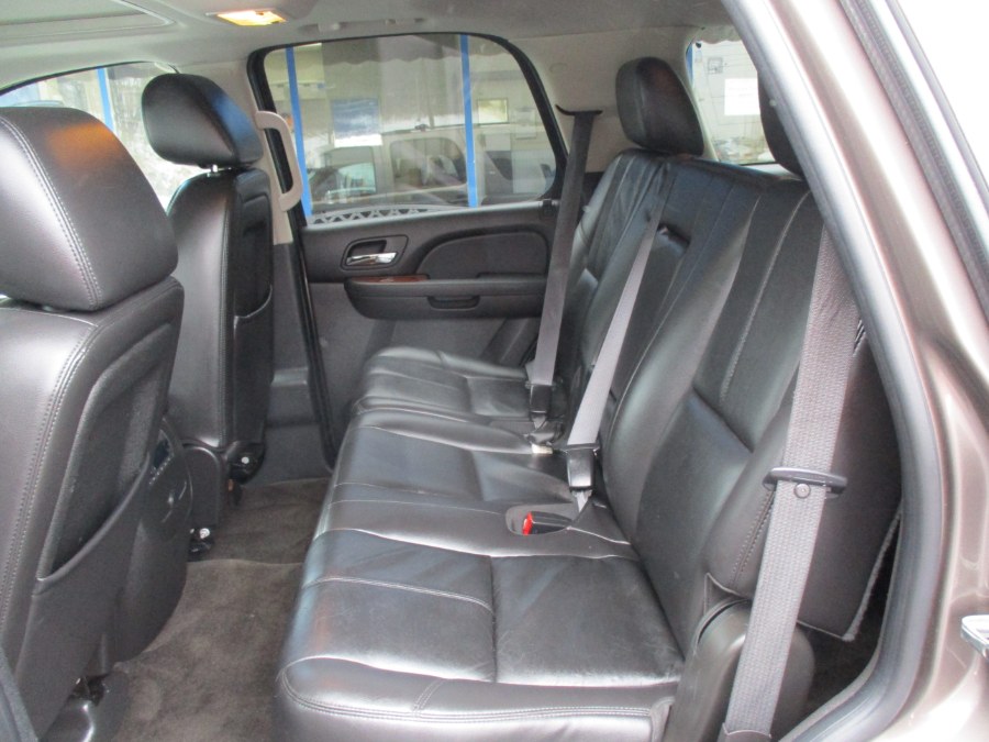 2011 Chevrolet Tahoe 4WD 4dr 1500 LT, available for sale in Meriden, Connecticut | Cos Central Auto. Meriden, Connecticut 2011 Chevrolet Tahoe 4WD 4dr 1500 LT, available for sale in Meriden, Connecticut | Cos Central Auto. Meriden, Connecticut