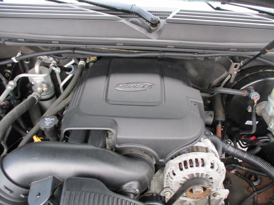 2011 Chevrolet Tahoe 4WD 4dr 1500 LT, available for sale in Meriden, Connecticut | Cos Central Auto. Meriden, Connecticut 2011 Chevrolet Tahoe 4WD 4dr 1500 LT, available for sale in Meriden, Connecticut | Cos Central Auto. Meriden, Connecticut