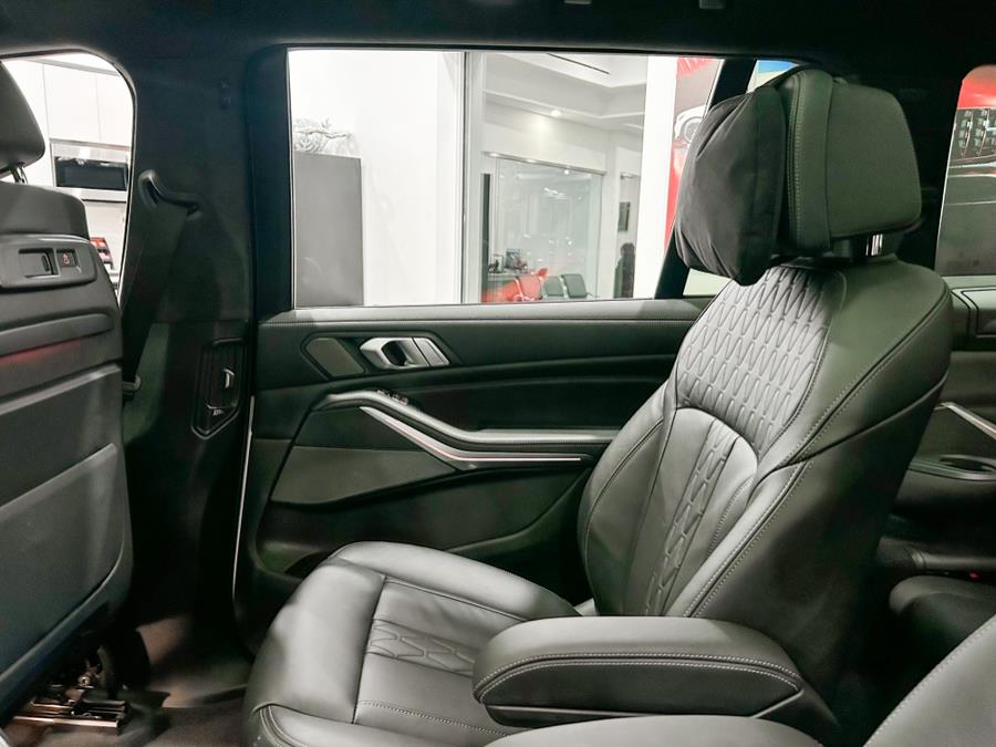 2020 BMW X7 xDrive40i Sports Activity Vehicle, available for sale in Franklin Square, New York | Luxury Motor Club. Franklin Square, New York 2020 BMW X7 xDrive40i Sports Activity Vehicle, available for sale in Franklin Square, New York | Luxury Motor Club. Franklin Square, New York