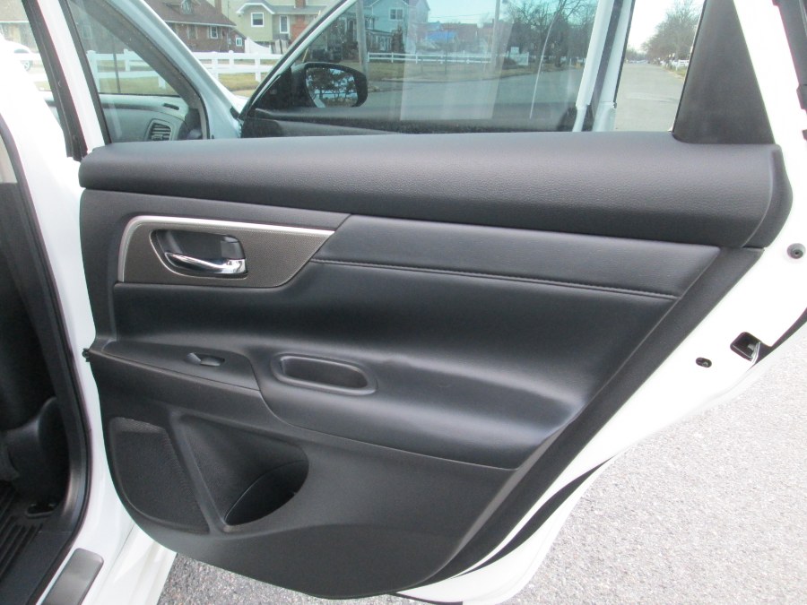2013 Nissan Altima 4dr Sdn I4 2.5 SL, available for sale in Massapequa, New York | South Shore Auto Brokers & Sales. Massapequa, New York 2013 Nissan Altima 4dr Sdn I4 2.5 SL, available for sale in Massapequa, New York | South Shore Auto Brokers & Sales. Massapequa, New York