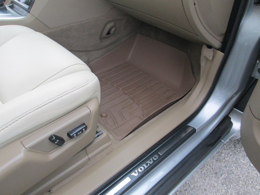 2013 Volvo XC90 AWD 4dr Premier Plus, available for sale in Massapequa, New York | South Shore Auto Brokers & Sales. Massapequa, New York 2013 Volvo XC90 AWD 4dr Premier Plus, available for sale in Massapequa, New York | South Shore Auto Brokers & Sales. Massapequa, New York