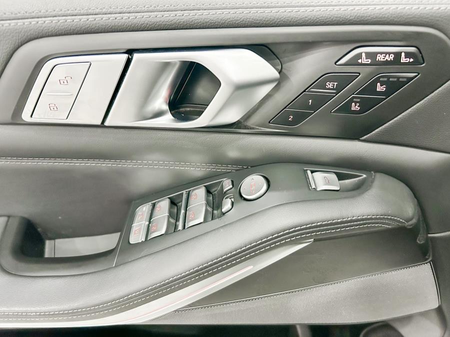 2020 BMW X7 xDrive40i Sports Activity Vehicle, available for sale in Franklin Square, New York | Luxury Motor Club. Franklin Square, New York 2020 BMW X7 xDrive40i Sports Activity Vehicle, available for sale in Franklin Square, New York | Luxury Motor Club. Franklin Square, New York