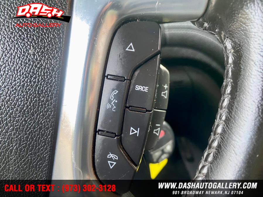 2015 Chevrolet Traverse AWD 4dr LT w/1LT, available for sale in Newark, New Jersey | Dash Auto Gallery Inc.. Newark, New Jersey 2015 Chevrolet Traverse AWD 4dr LT w/1LT, available for sale in Newark, New Jersey | Dash Auto Gallery Inc.. Newark, New Jersey