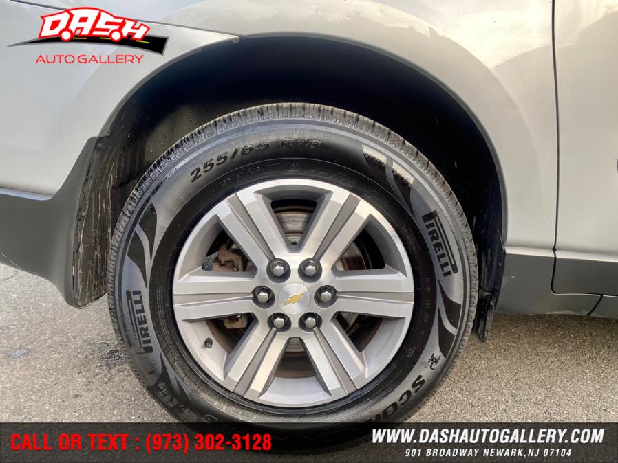 2015 Chevrolet Traverse AWD 4dr LT w/1LT, available for sale in Newark, New Jersey | Dash Auto Gallery Inc.. Newark, New Jersey 2015 Chevrolet Traverse AWD 4dr LT w/1LT, available for sale in Newark, New Jersey | Dash Auto Gallery Inc.. Newark, New Jersey