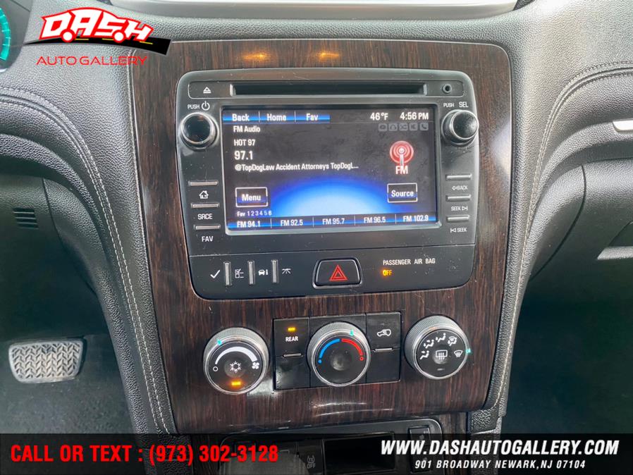 2015 Chevrolet Traverse AWD 4dr LT w/1LT, available for sale in Newark, New Jersey | Dash Auto Gallery Inc.. Newark, New Jersey 2015 Chevrolet Traverse AWD 4dr LT w/1LT, available for sale in Newark, New Jersey | Dash Auto Gallery Inc.. Newark, New Jersey