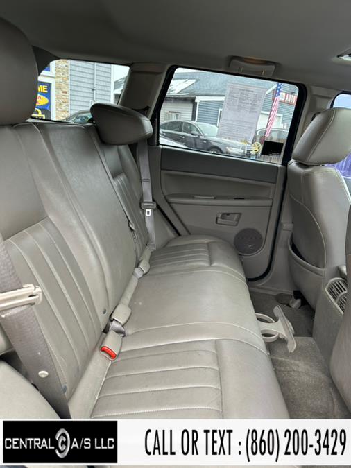 2005 Jeep Grand Cherokee 4dr Laredo 4WD, available for sale in East Windsor, Connecticut | Central A/S LLC. East Windsor, Connecticut 2005 Jeep Grand Cherokee 4dr Laredo 4WD, available for sale in East Windsor, Connecticut | Central A/S LLC. East Windsor, Connecticut