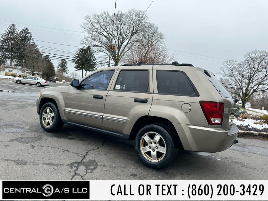 2005 Jeep Grand Cherokee 4dr Laredo 4WD, available for sale in East Windsor, Connecticut | Central A/S LLC. East Windsor, Connecticut 2005 Jeep Grand Cherokee 4dr Laredo 4WD, available for sale in East Windsor, Connecticut | Central A/S LLC. East Windsor, Connecticut