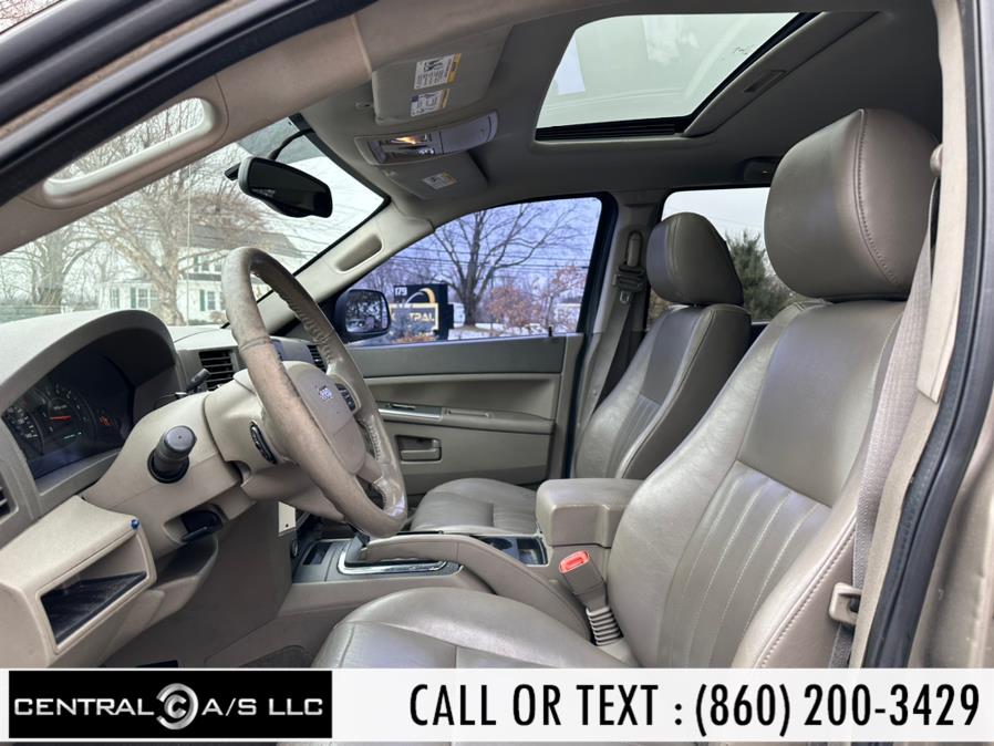 2005 Jeep Grand Cherokee 4dr Laredo 4WD, available for sale in East Windsor, Connecticut | Central A/S LLC. East Windsor, Connecticut 2005 Jeep Grand Cherokee 4dr Laredo 4WD, available for sale in East Windsor, Connecticut | Central A/S LLC. East Windsor, Connecticut