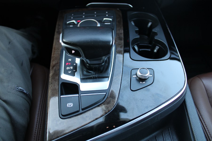 2017 Audi Q7 3.0 TFSI Premium, available for sale in Plantsville, Connecticut | Auto House of Luxury. Plantsville, Connecticut 2017 Audi Q7 3.0 TFSI Premium, available for sale in Plantsville, Connecticut | Auto House of Luxury. Plantsville, Connecticut