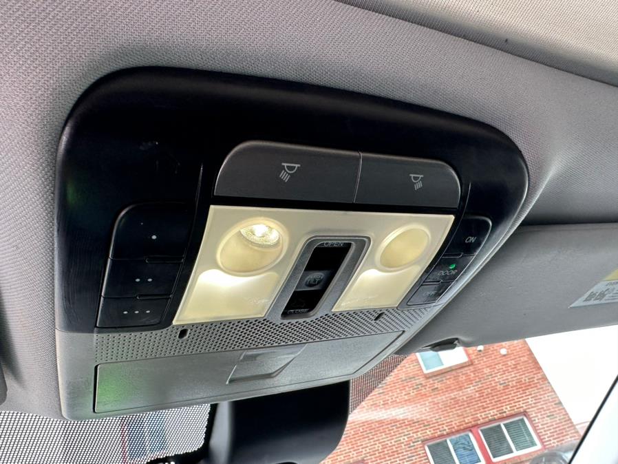 2013 Acura ZDX AWD 4dr, available for sale in South Windsor, Connecticut | Mike And Tony Auto Sales, Inc. South Windsor, Connecticut 2013 Acura ZDX AWD 4dr, available for sale in South Windsor, Connecticut | Mike And Tony Auto Sales, Inc. South Windsor, Connecticut