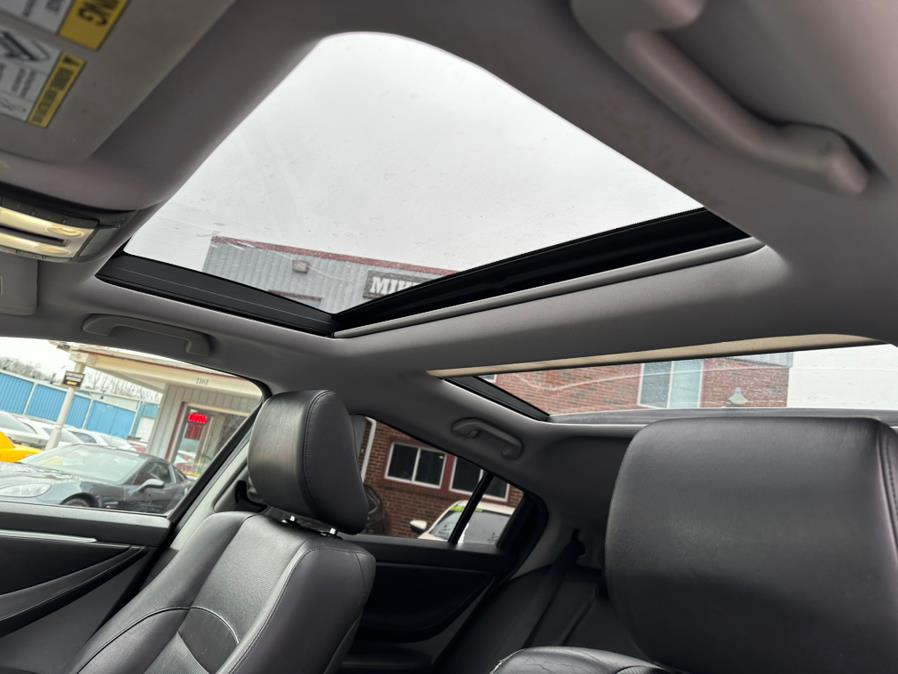 2013 Acura ZDX AWD 4dr, available for sale in South Windsor, Connecticut | Mike And Tony Auto Sales, Inc. South Windsor, Connecticut 2013 Acura ZDX AWD 4dr, available for sale in South Windsor, Connecticut | Mike And Tony Auto Sales, Inc. South Windsor, Connecticut