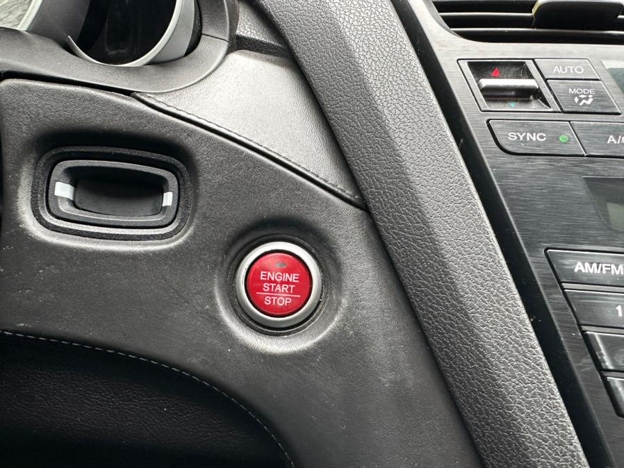 2013 Acura ZDX AWD 4dr, available for sale in South Windsor, Connecticut | Mike And Tony Auto Sales, Inc. South Windsor, Connecticut 2013 Acura ZDX AWD 4dr, available for sale in South Windsor, Connecticut | Mike And Tony Auto Sales, Inc. South Windsor, Connecticut