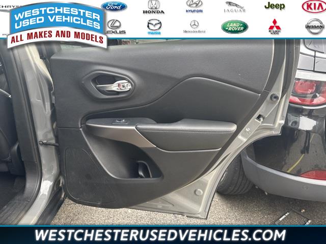 2019 Jeep Cherokee Limited, available for sale in White Plains, New York | Westchester Used Vehicles. White Plains, New York 2019 Jeep Cherokee Limited, available for sale in White Plains, New York | Westchester Used Vehicles. White Plains, New York