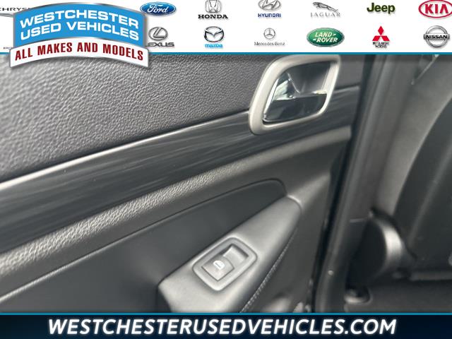 2020 Jeep Grand Cherokee Laredo, available for sale in White Plains, New York | Westchester Used Vehicles. White Plains, New York 2020 Jeep Grand Cherokee Laredo, available for sale in White Plains, New York | Westchester Used Vehicles. White Plains, New York