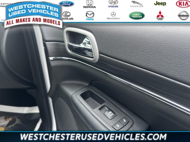2021 Jeep Grand Cherokee Limited, available for sale in White Plains, New York | Westchester Used Vehicles. White Plains, New York 2021 Jeep Grand Cherokee Limited, available for sale in White Plains, New York | Westchester Used Vehicles. White Plains, New York