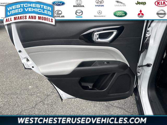 2022 Jeep Compass Limited, available for sale in White Plains, New York | Westchester Used Vehicles. White Plains, New York 2022 Jeep Compass Limited, available for sale in White Plains, New York | Westchester Used Vehicles. White Plains, New York
