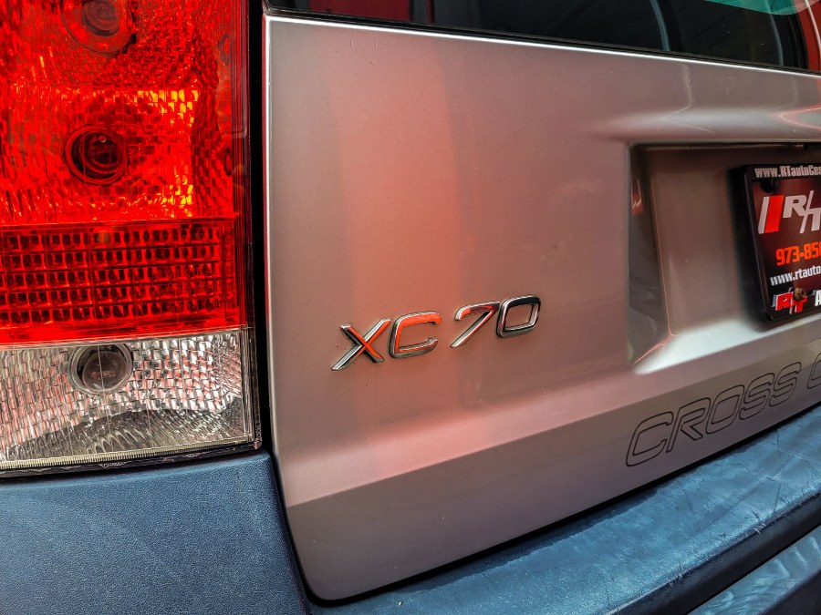 2007 Volvo XC70 4dr Wgn, available for sale in Newark, New Jersey | RT Auto Center LLC. Newark, New Jersey 2007 Volvo XC70 4dr Wgn, available for sale in Newark, New Jersey | RT Auto Center LLC. Newark, New Jersey