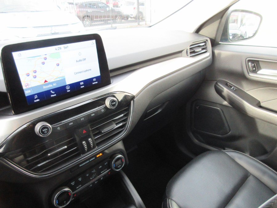 2021 Ford Escape Titanium AWD, available for sale in Linden, New Jersey | Route 27 Auto Mall. Linden, New Jersey 2021 Ford Escape Titanium AWD, available for sale in Linden, New Jersey | Route 27 Auto Mall. Linden, New Jersey